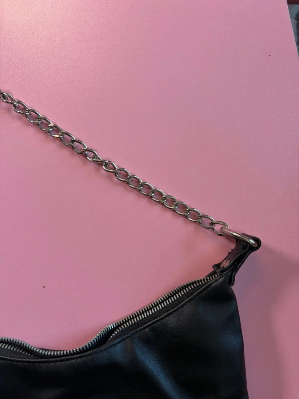 vintage y2k‎ Hot Topic black vinyl chain link handcuff hobo bag